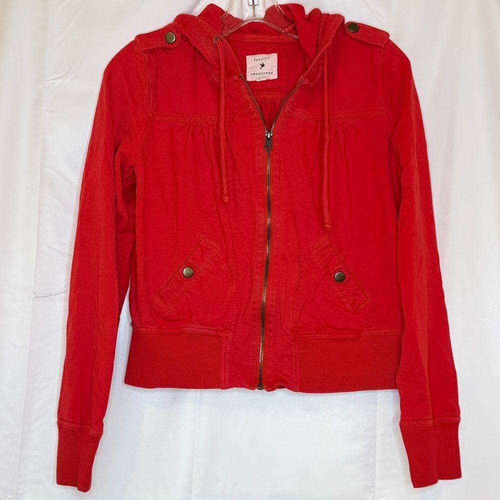 Forever 21 Cropped Red Bomber Jacket Hoodie M Bella Swan